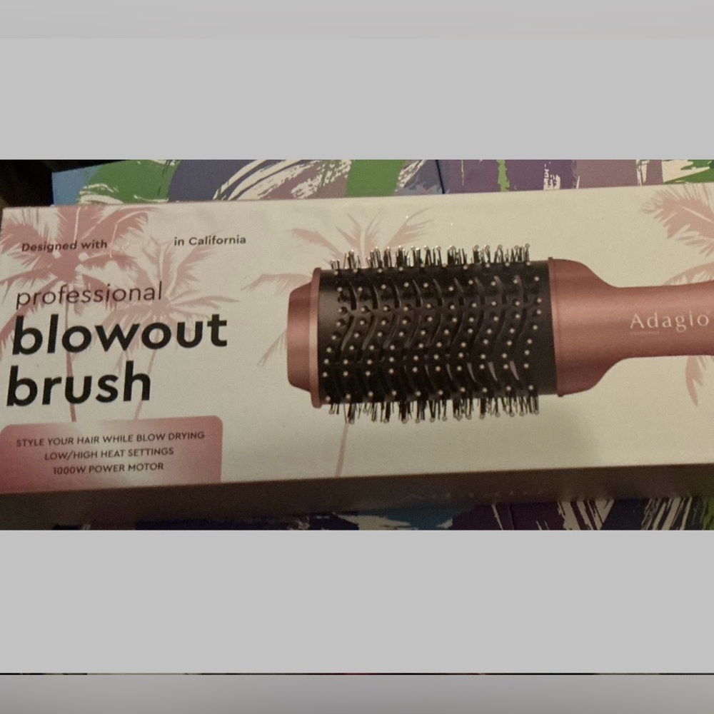 Pink Professional Blowout Brush
